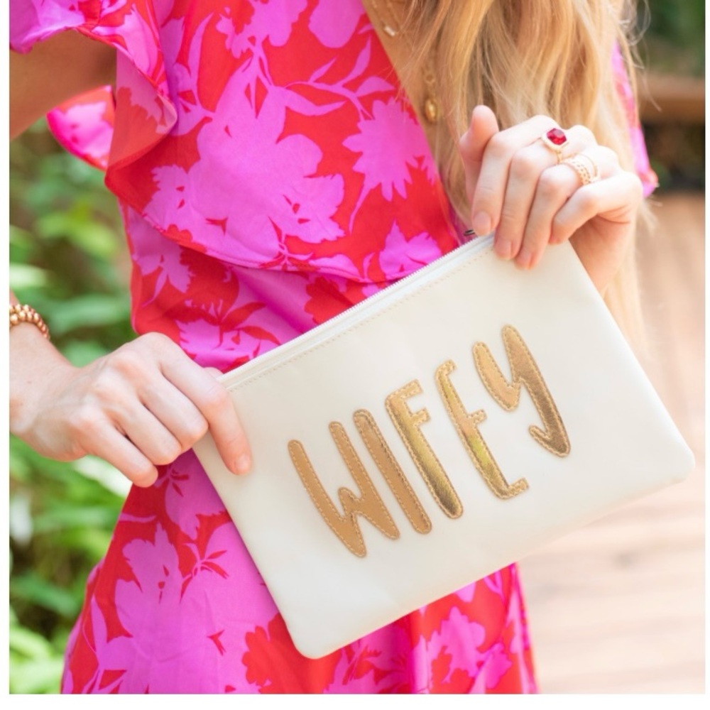 New leather Wifey purse